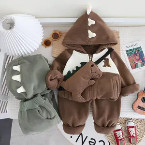 Vêtements d'hiver pour tout-petits garçon Vêtements décontractés pour bébé garçon Vêtements d'hiver Mode Cartoon Dinosaur Coat 3 Pieces Set Children Clothes