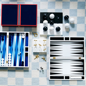 Juego <span class=keywords><strong>de</strong></span> viaje <span class=keywords><strong>de</strong></span> backgammon hecho a mano juego <span class=keywords><strong>de</strong></span> backgammon personalizado juego <span class=keywords><strong>de</strong></span> backgammon acrílico grande blanco y negro <span class=keywords><strong>de</strong></span> <span class=keywords><strong>cuero</strong></span> - Product Image 6