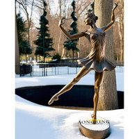 Sculpture élégante de danseuse de ballet en bronze pour la maison, le jardin et la collection d'art