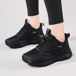 Chaussures <span class=keywords><strong>de</strong></span> course et d'entraînement croisé pour femmes en gros EU35-41 Légères Antidérapantes en maille 4 couleurs Vente en gros Faible MOQ Usine OEM - Product Image 4