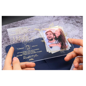 การ์ดเชิญอะคริลิคสำหรับงานครบรอบคู่รักวาเลนไทน์พร้อมรูปถ่ายและตัวอักษรสีทองพร้อมซองจดหมาย - Product Image 1