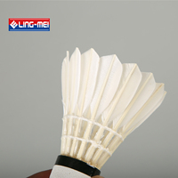 Lingmei 10 pro, meilleure qualité, volant de badminton en plumes d'oie, fabriqué en Chine.