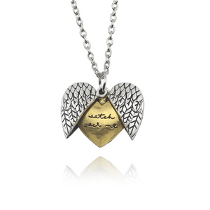 Collar con colgante de corazón abierto, con alas en forma de corazón, doble letra, reloj sobre mi amor - Product Image 1