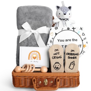 Nouveau <span class=keywords><strong>porte</strong></span>-bébé confortable, jouet pour nouveau-né et cadeau pour le premier anniversaire, ensemble cadeau pour nouveau-né - Product Image 1