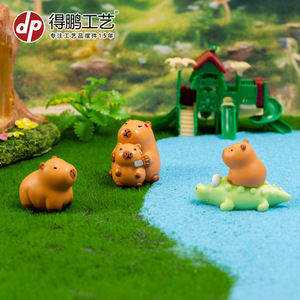 ตุ๊กตาคาปิบาร่าเรซิ่นขนาดเล็ก ของตกแต่งบ้าน - Product Image 3