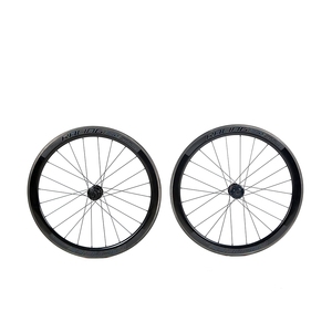 Pilier Plat Rayons Pneu 50mm Jantes <span class=keywords><strong>Carbone</strong></span> <span class=keywords><strong>Carbone</strong></span> <span class=keywords><strong>Roue</strong></span> Ensembles 700C pour Vélo De Route - Product Image 2