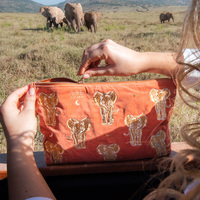 Pochette élégante en velours brodée de panda, trousse de maquillage pour femmes, fleurs pressées, pochette quotidienne