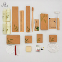 Kit Essentiel pour Chambre d'Hôtel : Savon Écologique, Trousse Dentaire, Peigne et Accessoires de Couture pour Distributeurs Hôteliers