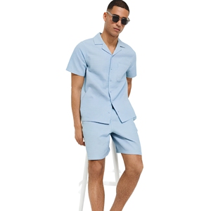Ensemble chemise et short rayés bleu clair pour homme, tenue décontractée d'été, tissu tricoté respirant, col cranté - Product Image 1