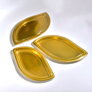 Plateau de cuisson <span class=keywords><strong>jetable</strong></span> en <span class=keywords><strong>plastique</strong></span> PET de qualité <span class=keywords><strong>alimentaire</strong></span>, design feuille de saule dorée, écologique, pour pâtisseries et gâteaux, vente en gros - Product Image 1