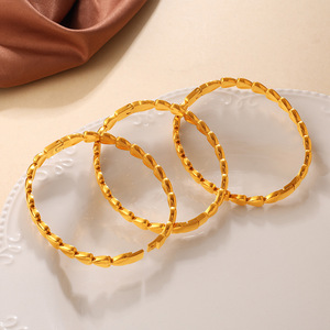 Bracelet manchette plaqué or en forme de cœur pour femme, bijou tendance, cadeau - Product Image 2