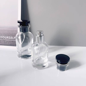 Etiquetas Personalizadas, Botellas de Perfume de Vidrio Cilíndricas Impresas con Serigrafía de 30 ml y 50 ml con Tapa Negra y Blanca, Diseña las Tu Propias - Product Image 1