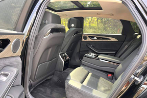 Hongqi H9 2021 <span class=keywords><strong>2023</strong></span> nouvelle énergie véhicule électrique <span class=keywords><strong>voiture</strong></span> d'occasion Chine Hongqi H9 <span class=keywords><strong>voiture</strong></span> familiale berline <span class=keywords><strong>moins</strong></span> cher voitures électriques prix en Chine - Product Image 6