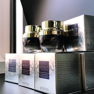 Venta al por mayor de la buena calidad de Arbutina regaliz blanqueamiento de la piel peca mancha el <span class=keywords><strong>melasma</strong></span> libre oscuro crema de punto - Product Image 4