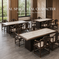 Table et chaises de restaurant robustes, faciles à nettoyer, résistantes à la chaleur, avec plateau en pierre frittée TIMELESS pour salle de banquet