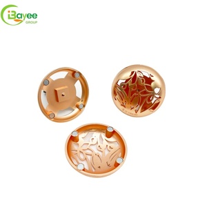 Désodorisants de voiture ronds personnalisés réutilisables et rechargeables, logo personnalisé avec parfum longue durée, diffuseur de voiture - Product Image 1