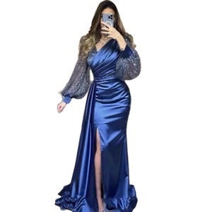 Vestido de Noche Formal con Manga Larga, Cuello en V, Lentejuelas y Cola con Abertura - Product Image 5