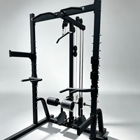 Rack de musculation en acier avec système de poulies à double rail, multifonctionnel, idéal pour les entraînements de force à domicile, adapté aux salles de sport à domicile.