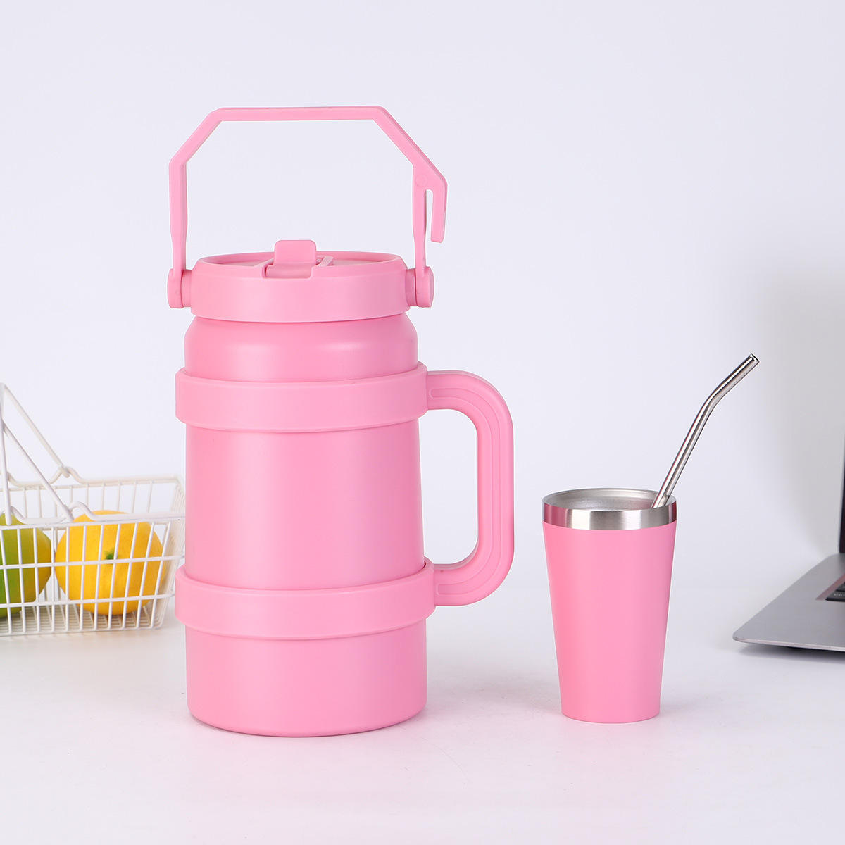 ชุดสีชมพูอ่อน (พร้อมช้อนท่อดูด)