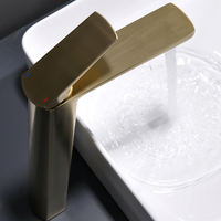 Robinet de lavabo haut de gamme STOCCO en laiton massif, finition or brossé, mitigeur monocommande avec cartouche céramique, idéal pour villas et propriétés de prestige