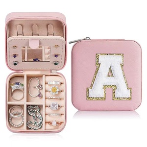 Everwin New Letter Leather Square Travel Jewelry Storage Caja de embalaje con diseño personalizable y servicio OEM - Product Image 1