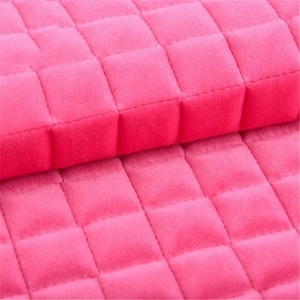 Tissu matelassé 100% microfibre polyester 210 g/m², poids lourd, coupe-vent, résistant à l'eau, certifié OEKO-TEX, ultrasonique - Product Image 1