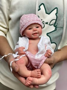 Poupées Reborn Réalistes Filles 15 Pouces Corps Entier en Silicone Chauve Peintes à la Main Réalistes Ensemble Cadeau Bébé Nouveau-né - Product Image 1