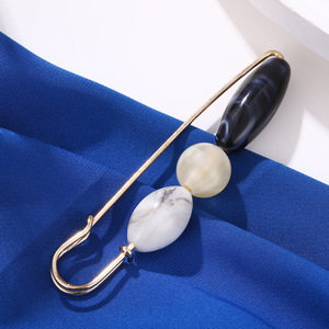 Retro <b>Marble</b> Metal Brooch Geometric Shape Zinc Alloy Women's Fashion Scarf Pin Daily Wear Accessory - Product Image 4