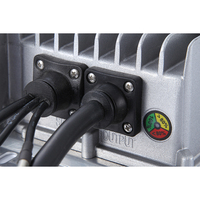 Chargeur Persino PCHG-A1200 48V 15A 1,2kW entièrement étanche IP67 avec boîtier en aluminium, efficacité de 93%, communication AC/DC CAN