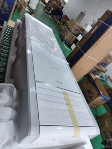 Aire Acondicionado Split de Piso con Capacidad de Enfriamiento de 24000 BTU - Product Image 2