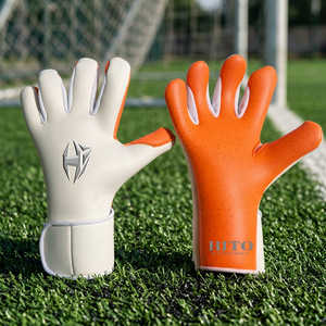 Gants de gardien de but professionnels Striker R1, face en latex allemand, dos tricoté, impression injectée, caoutchouc fabriqué - Product Image 2