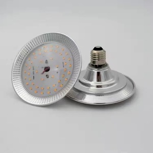 Luz de plantación al aire libre UFO <span class=keywords><strong>LED</strong></span> lámpara de crecimiento de plantas luces de fruta de dragón <span class=keywords><strong>Cultivo</strong></span> de granja de espectro completo plantación <span class=keywords><strong>para</strong></span> promover el crecimiento - Product Image 3