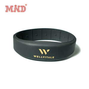 無料サンプル13.56Mhz防水RFIDシリコンバンドスポーツイベントスマートリストバンド - Product Image 4