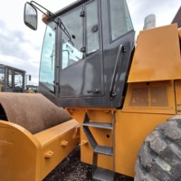 Compacteur vibrant à tambour unique modèle XS223J de 22 tonnes, modèle 2025, d'occasion, pour la construction