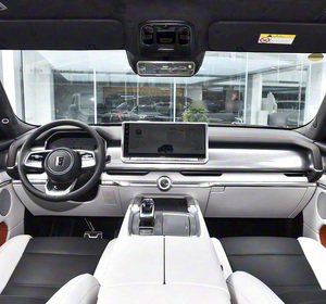 Tank 700 Hi4-T SUV Híbrido Enchufable Ultra-Lujo para Oriente Medio, Dominador del Desierto, Modelo Insignia, 4x4 Inteligente con Bloqueo y 12 Modos Todoterreno - Product Image 6