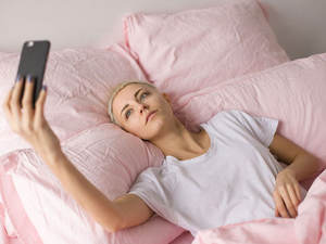 Nedeins — parure <span class=keywords><strong>de</strong></span> lit en lin, style romantique, couleur rose cerise, doux, 100% pur, 1 drap-<span class=keywords><strong>housse</strong></span>, 2 taies d'oreiller, 1 <span class=keywords><strong>housse</strong></span> <span class=keywords><strong>de</strong></span> <span class=keywords><strong>couette</strong></span>, 4 pièces - Product Image 5