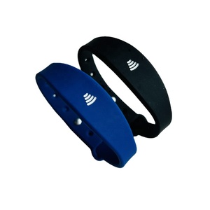 Rfid dây đeo cổ tay không thấm nước có thể điều chỉnh không dùng tiền mặt thanh toán NFC thông minh dây đeo cổ tay Silicone Vòng đeo tay NFC ban nhạc - Product Image 1