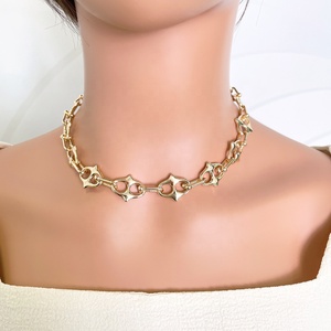 Collana Girocollo Geometrica Placcata Oro 18K Personalizzata 2026, Stile Classico, Gioielli in Lega, Collana Anniversario per Donne - Product Image 2