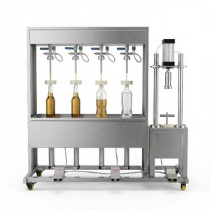 Equipo de llenado de botellas de cerveza artesanal Máquina automática de llenado de acero inoxidable Llenadora y taponadora de cerveza isobárica a la venta - Product Image 3