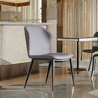 Chaise de salle à manger commerciale moderne, robuste et durable, au design innovant, écologique et facile à nettoyer, idéale pour les hôtels et les appartements.