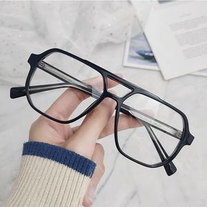 Nouveau modèle Liquidation Temple à broches colorées Cadres optiques Meilleur fournisseur d'<span class=keywords><strong>opticien</strong></span> Vente en gros de <span class=keywords><strong>lunettes</strong></span> <span class=keywords><strong>pour</strong></span> hommes et femmes - Product Image 1