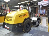 Rouleau vibratoire LTS204H de 4 tonnes à haut rendement avec un seul tambour et un moteur, force d'excitation de 40 kN pour le compactage des sols