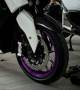 ล้ออะลูมิเนียมแกะสลัก CNC สำหรับ Yamaha XMAX300 V2/V3 - ขอบล้อแกะสลักแบบกำหนดเองน้ำหนักเบา ติดตั้งได้โดยตรง ทนทานต่อสภาพอากาศเขตร้อน - Product Image 6