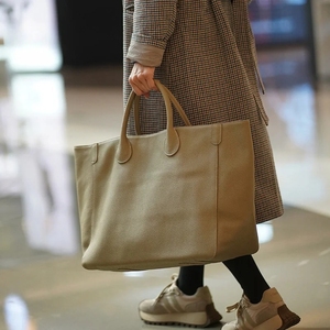 Sac fourre-tout spacieux en <span class=keywords><strong>cuir</strong></span> de vachette véritable grainé pour <span class=keywords><strong>femme</strong></span>, <span class=keywords><strong>souple</strong></span>, à ouverture supérieure, idéal pour le shopping, les trajets quotidiens et le travail - Product Image 2