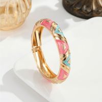 CYNYA Gelang Bangle Wanita Berbahan Paduan Seng Enamel Warna-warni, Gelang Berengsel Motif Geometris Warna Emas, Gelang Manset Boho yang Dapat Ditumpuk