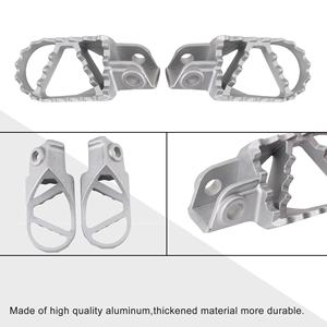 GOOFIT Repose-pieds en aluminium de 10 mm pour moto, pédale de remplacement pour moto tout-terrain Taotao 50cc 70cc <span class=keywords><strong>90cc</strong></span> 110cc 125cc - Product Image 3