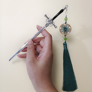 <span class=keywords><strong>Épingle</strong></span> <span class=keywords><strong>à</strong></span> <span class=keywords><strong>cheveux</strong></span> en métal avec pendentif rubis en forme d'épée chinoise antique, style vintage avec pompon, fourche <span class=keywords><strong>à</strong></span> <span class=keywords><strong>cheveux</strong></span> Hanfu, nouveautés - Product Image 5