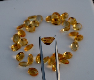 พลอยซิทรินรูปไข่ธรรมชาติ ขนาด 9x7 มม. เรืองแสง สามารถปรับแต่งได้สำหรับทำเครื่องประดับ - Product Image 4