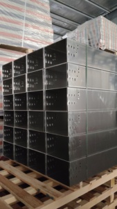 รางเคเบิลสแตนเลสและเหล็กชุบสังกะสี - รางเดินสายไฟโลหะทนไฟพร้อมขายึด - Product Image 6