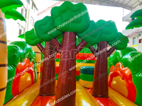 Parcours d'obstacles gonflable géant sur le thème de la jungle tropicale, château gonflable combiné avec toboggan aquatique et sec, parcours de course stimulant
